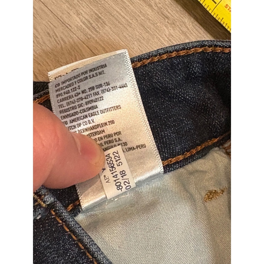 American Eagle‎ Denim Shorts Next Level Stretch Dark Wash Frayed Hem Size 6 - Picture 6 of 7